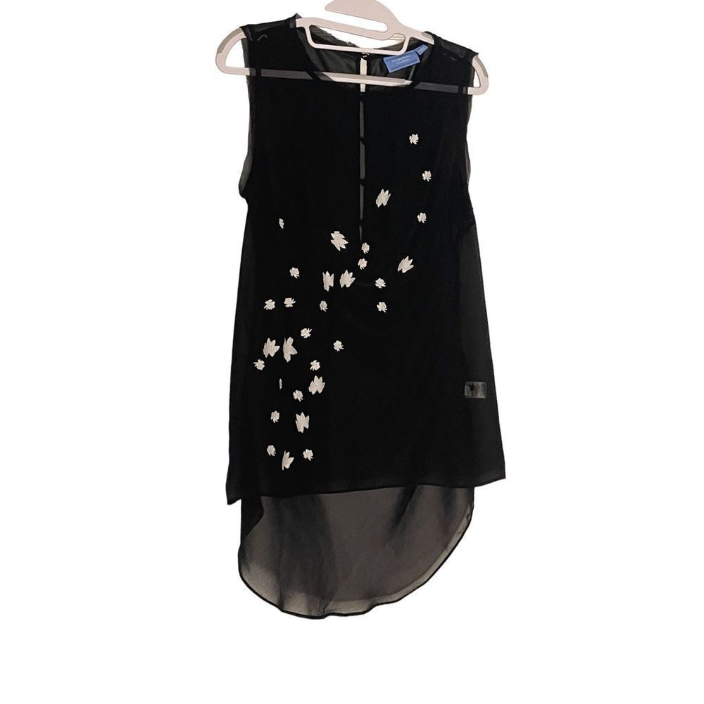 Simply Vera Vera Wang Sheer Sleeveless Asymmetrical‎ Floating Flowers Blouse Top